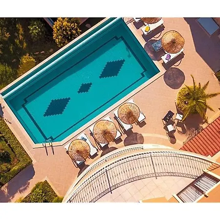Sleeps 10 Pool Wifi