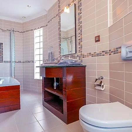 Villa Sleeps 10 Pool Wifi Kalkan